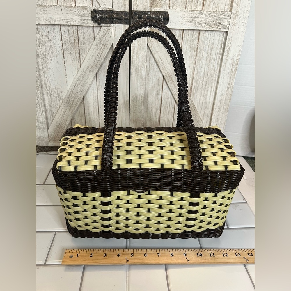 Elegant Two-Tone plastic Woven Tote Bag - Picture 3 of 6